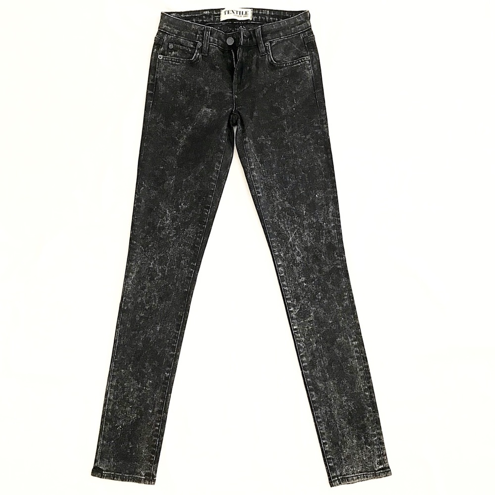 TEXTILE Elizabeth and James black coated jeans